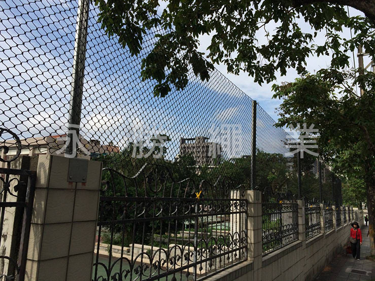 阻擋球類網