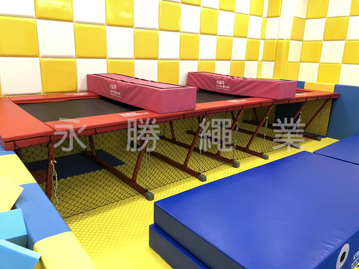 兒童防撞網(亦可防物品滾入)
