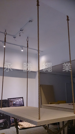 懸吊麻繩桌